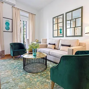Genteel Recaredo Apartment